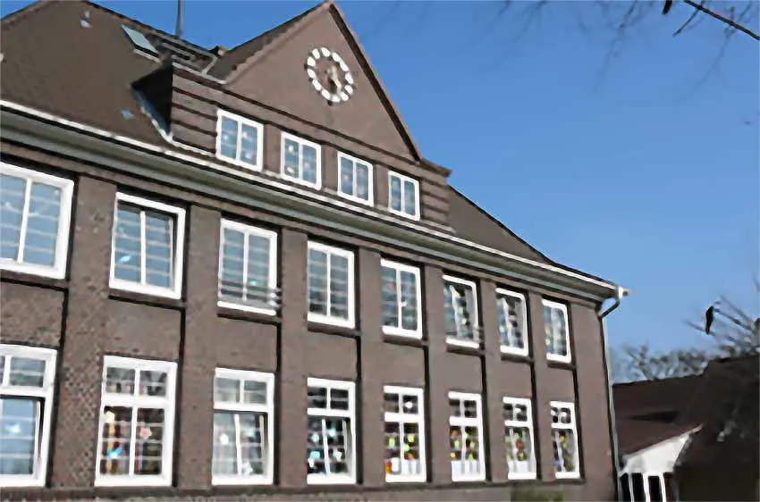 Das Gebäude der Grundschule Borstel-Hohenraden